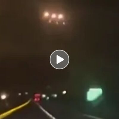 Witnesses in Yuma, Arizona are terrified by mysterious merging orbs